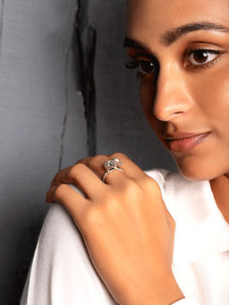 Shaya by CaratLane - Silver Antique Jumbo Hearts Ring