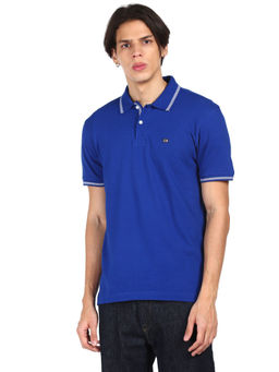 Arrow - Men Blue Tipped Collar Solid Polo T-Shirt