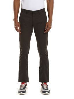 Arrow - Sports Men Grey Mid Rise Solid Casual Trousers