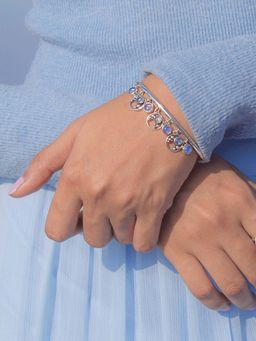 Shaya by CaratLane - A Quiet Dawn Bracelet