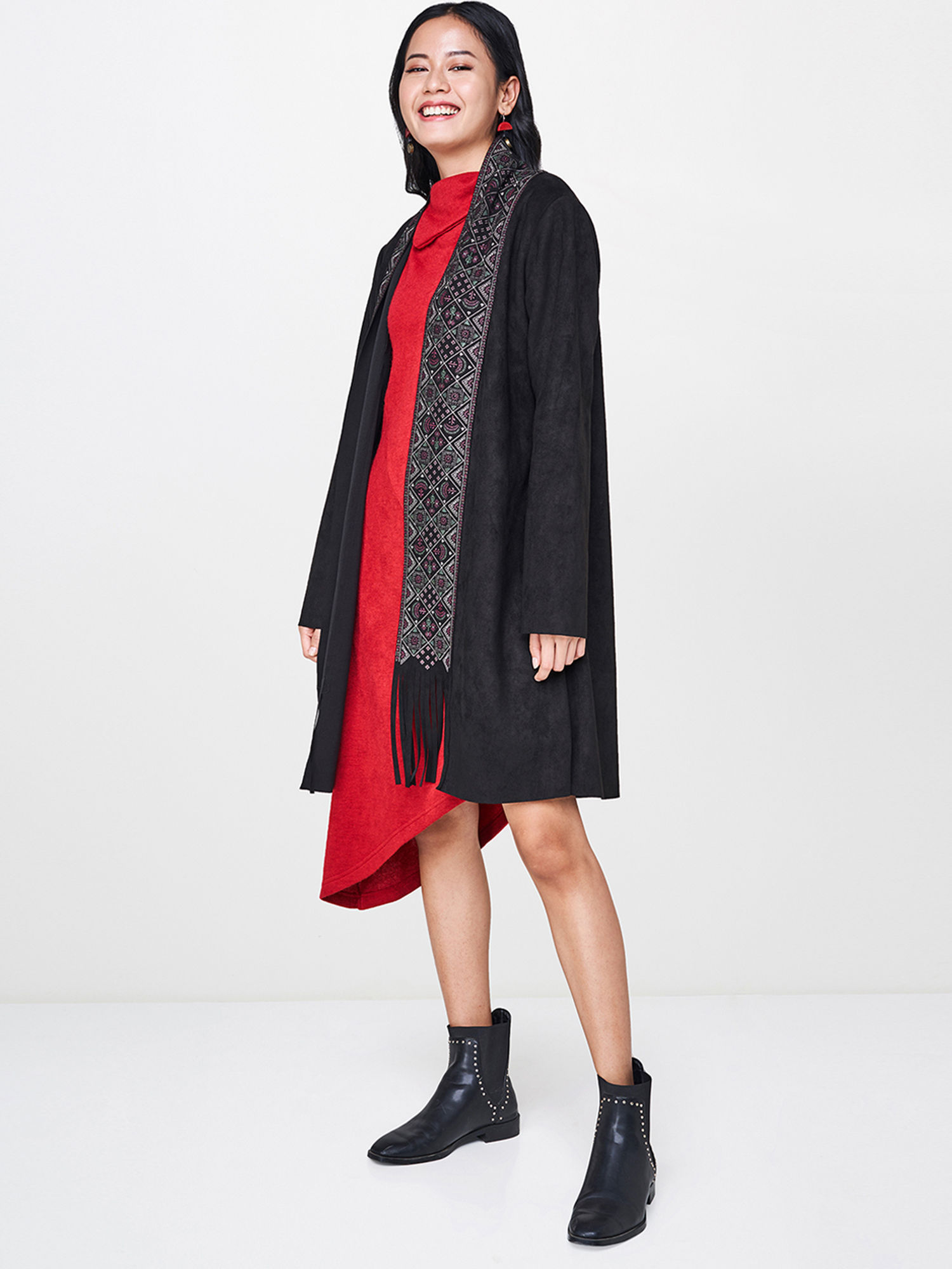 Global Desi Coats And Jackets Buy Global Desi Black Printed Shrugs Online Nykaa Fashion Shop from the global desi store online and discover a lot of other brands too.