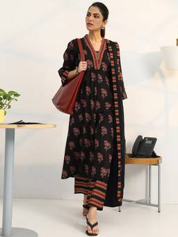 Gerua By Libas - Black Floral Printed Cotton Blend A-Line Suit Set With Dupatta