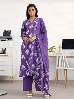 Gerua By Libas - Purple Cotton Blend Floral Kurta with Palazzo and Dupatta