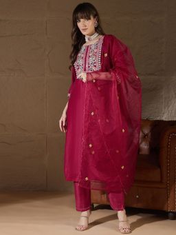 VredeVogel - Pink Silk Blend Kurta with Pant and Dupatta