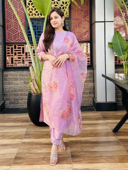VredeVogel - Lavender Silk Blend Kurta with Pant and Dupatta
