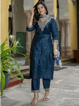 VredeVogel - Teal Viscose Rayon Kurta with Pant and Dupatta