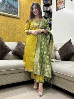 VredeVogel - Yellow Viscose Rayon Kurta with Pant and Dupatta