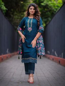 VredeVogel - Teal Silk Blend Kurta with Pant and Dupatta