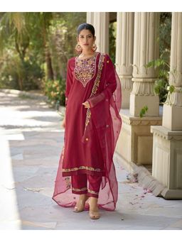 VredeVogel - Maroon Viscose Rayon Kurta with Pant and Dupatta