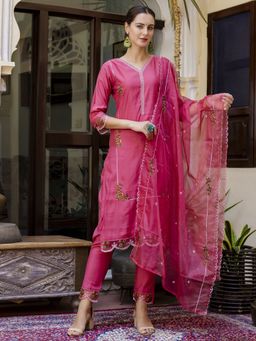 VredeVogel - Pink Silk Blend Kurta with Pant and Dupatta