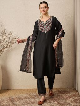 VredeVogel - Black Silk Blend Kurta with Pant and Dupatta