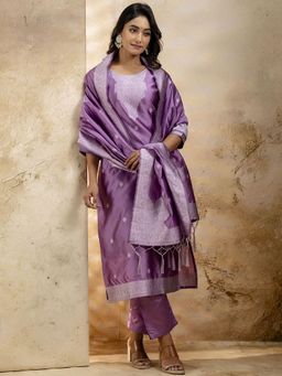 VredeVogel - Lavender Embroidered Kurta with Pant and Dupatta