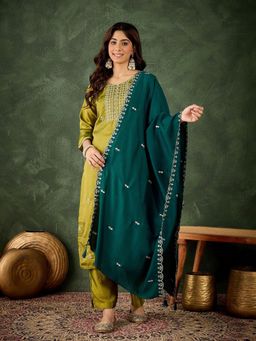 VredeVogel - Green Embroidered Kurta with Pant and Dupatta
