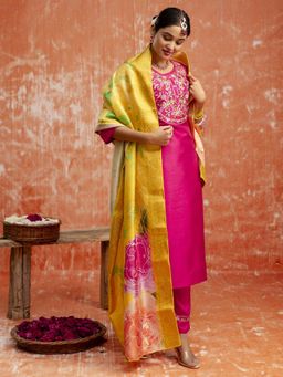 VredeVogel - Pink Embroidered Straight Kurta with Pant and Dupatta