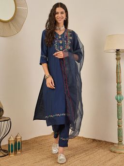 VredeVogel - Blue Embroidered Kurta with Pant and Dupatta