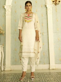 VredeVogel - White Embroidered Kurta with Pant and Dupatta