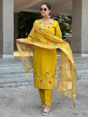 Yellow color option, Currently selected