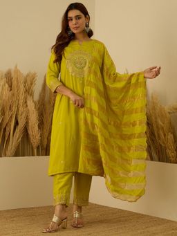 VredeVogel - Green Embroidered Straight Kurta with Pant and Dupatta