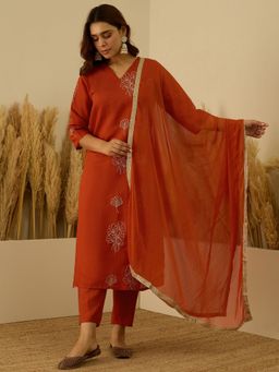 VredeVogel - Rust Embroidered Kurta with Pant and Dupatta