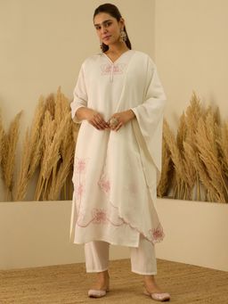 VredeVogel - White Embroidered Kurta with Pant and Dupatta