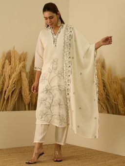 VredeVogel - White Embroidered Kurta with Pant and Dupatta