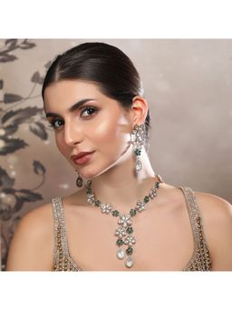 Auraa Trends - Green Elegant Floral Diamond-Cut Necklace Set