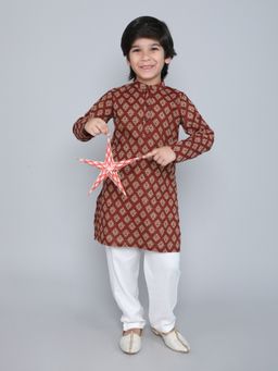 The Magic Wand - Boys Full Sleeves Printed Kurta and Pyjama (Set of 2)