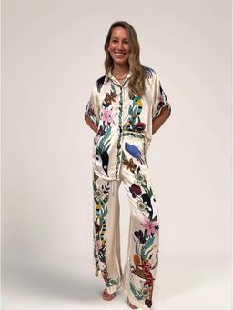 Outzidr - Women White Graphic Relaxed Fit Co-Ord (Set of 2)