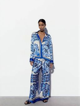 Outzidr - Women Blue Geometric Relaxed Fit Co-Ord (Set of 2)