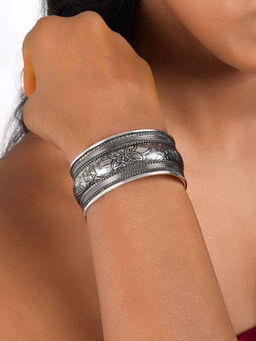 Teejh - Hamsah Silver Oxidised Cuff Bracelet