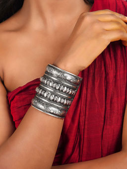 Teejh - Dhel Silver Oxidised Cuff Bracelet