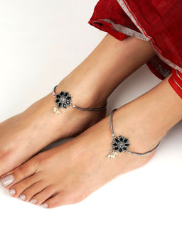 Teejh - Veeradedvi Black Silver Oxidised Anklet