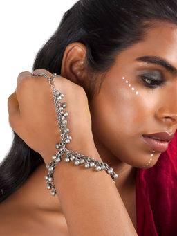 Teejh - Maitreyi Silver Oxidised Ghungroo Hathphool