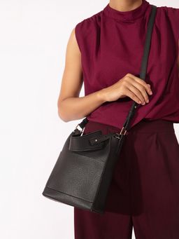 Twenty Dresses by Nykaa Fashion - Black Textured Rectangular Casual Sling Bag