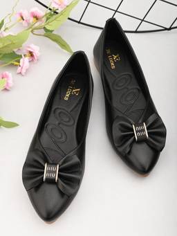 XE Looks - Comfortable And Versatile Bow Accent Ballerinas