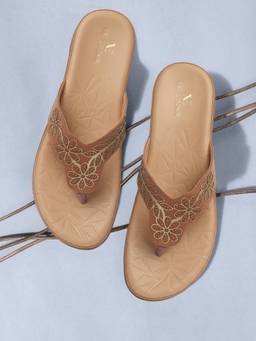 XE Looks - Modern And Eye-Catching Lazer Design Soft Doctor Slippers
