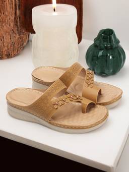 XE Looks - Soft And Comfortable Orthopedic Footbed Doctor Slippers