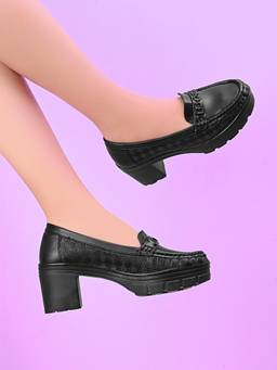 XE Looks - Textured Upper Accent Chunky Platform Block Heel Shoes
