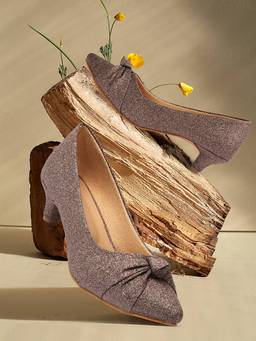 XE Looks - Comfortable and Chic Ballerinas With Short Heel Ballerina