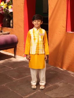 Fayon Kids - Yellow Tie and Die Nehru Jacket with Kurta and Pant (Set of 3)