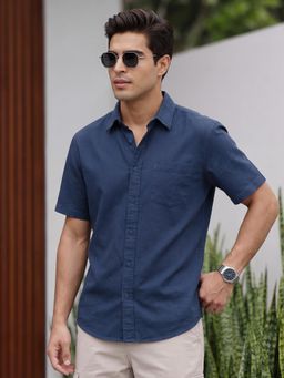 VEIRDO - Men's Navy Plain Regular Fit Half Sleeve Shirt