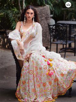 Gopi Vaid - Aditi Rao Hydari In Anika Mela Lehenga with Blouse and Dupatta
