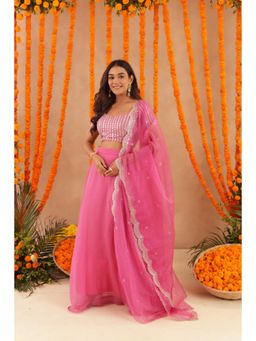 DEASHA INDIA - Akira Hot Pink Detailed Lehenga Set