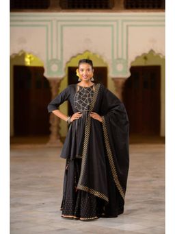 Taraasi - Ulfat' Black Mulmul Cotton Kalidar Ghaghra