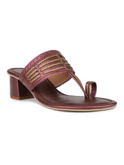 Inc.5 - Women Maroon Ethnic Wear Embellished One Toe Kolhapuris