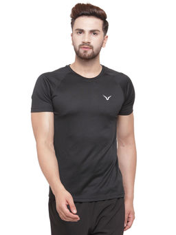 INVINCIBLE - Black Mens Solid Training T-Shirt