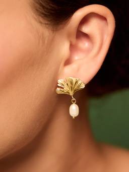 Accessorize London - Women White Pearl Gold Plated Pair Of Earrings