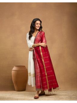 Fabindia - Red Cotton Silk Blend Maheshwari Dupatta