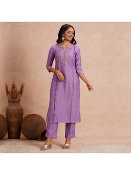 Kami Kubi - Purple Women Silk Blend Embroidered Straight Kurta with Pant