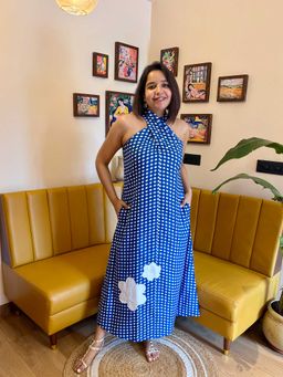 Label Tanvee - Blue Embroidered Regular Midi Dress